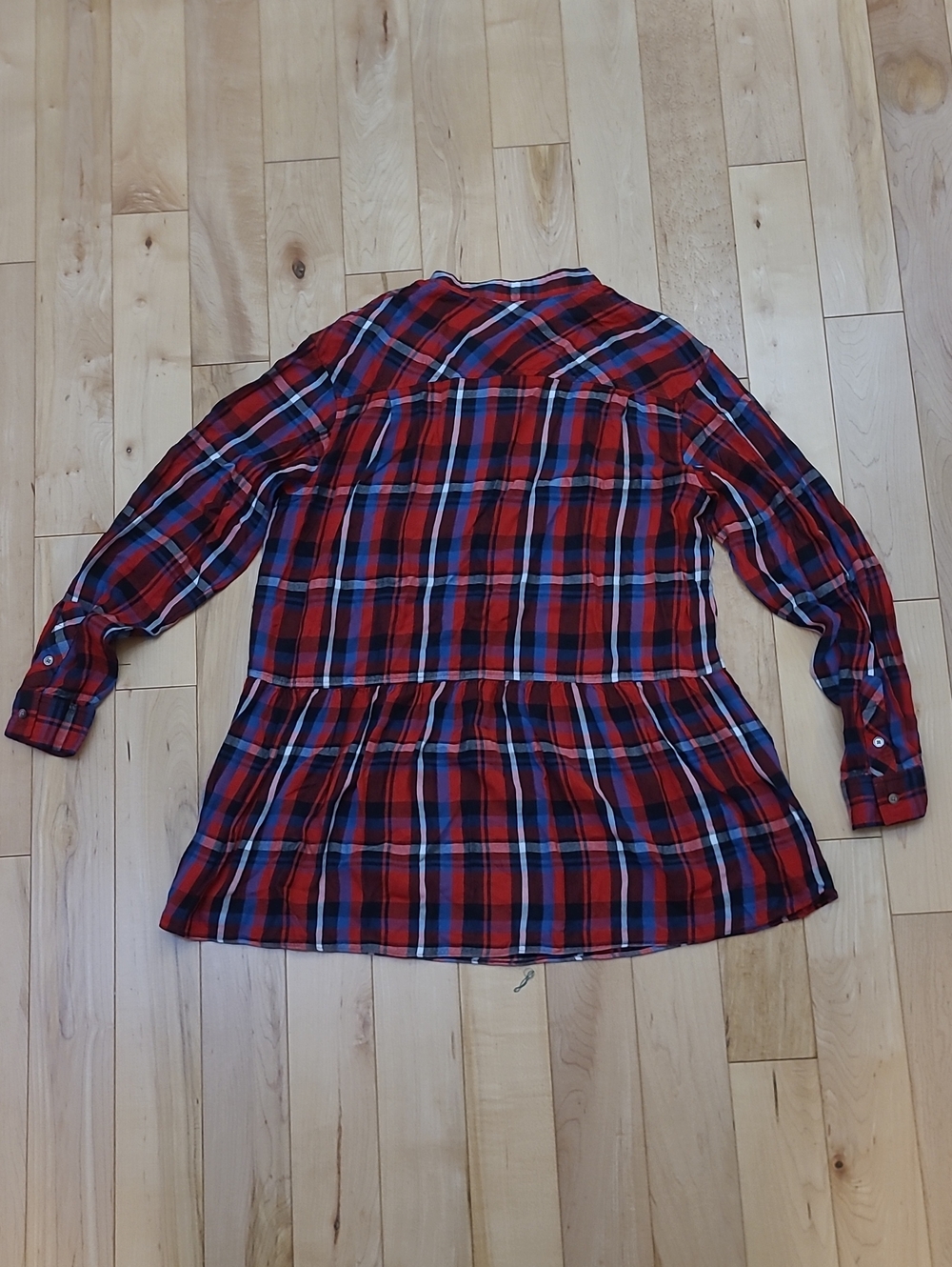 Wilfred Women's Size XS Red Plaid Button-Down Casual Shirt - Picture 6 of 7